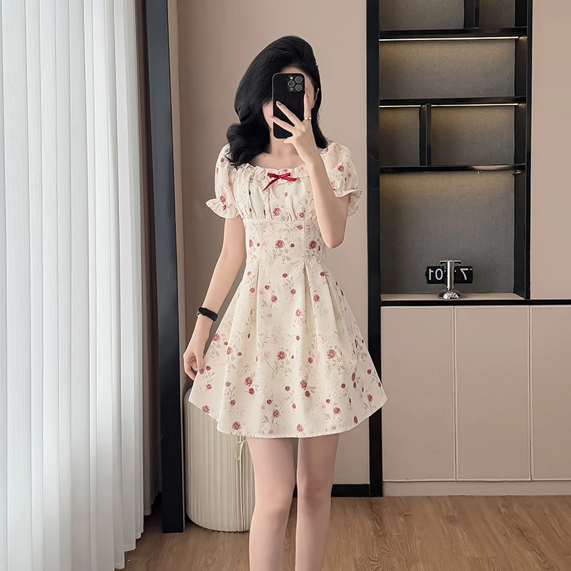 独特甜美碎花连衣裙女2025夏季新款小个子显高收腰显瘦A字裙短款