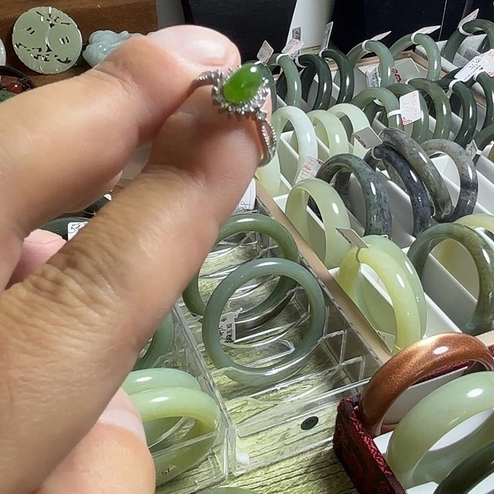 和田玉（糖玉）手镯未镶嵌