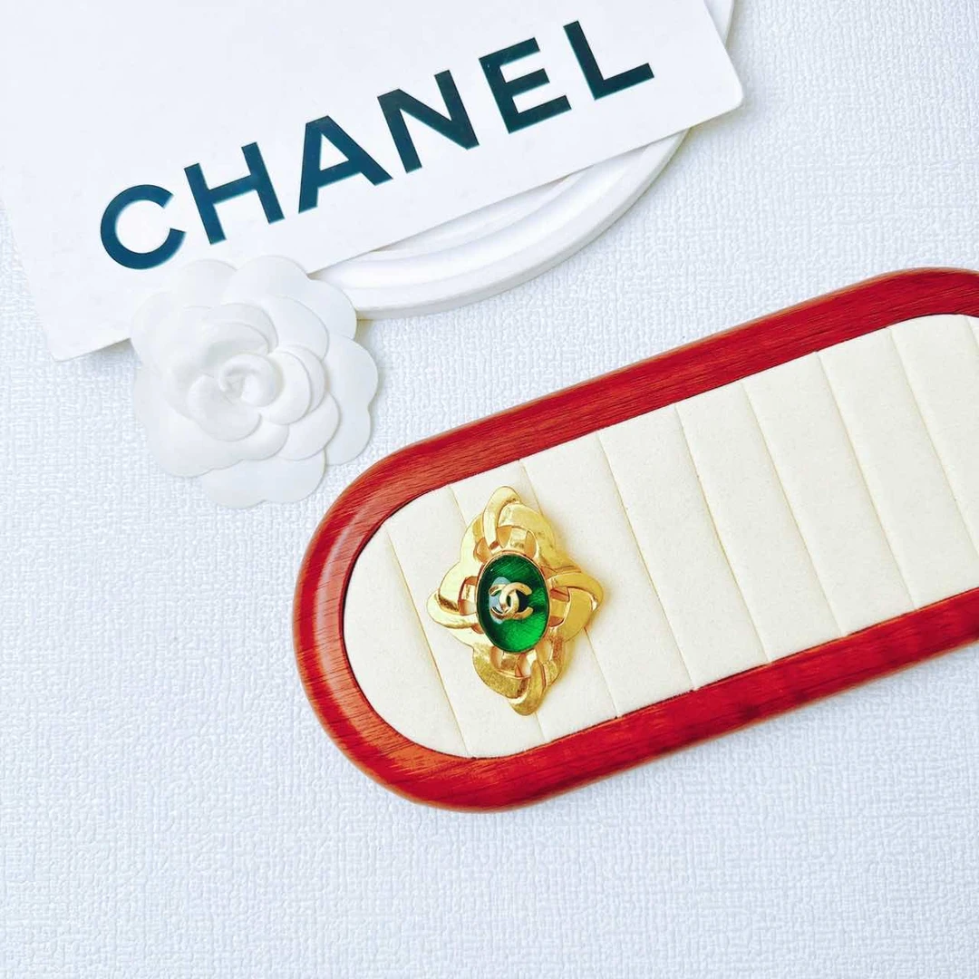 95新 Chanel/香奈儿 柚礼中古/香奈儿绿琉璃素金菱形胸针LE409008