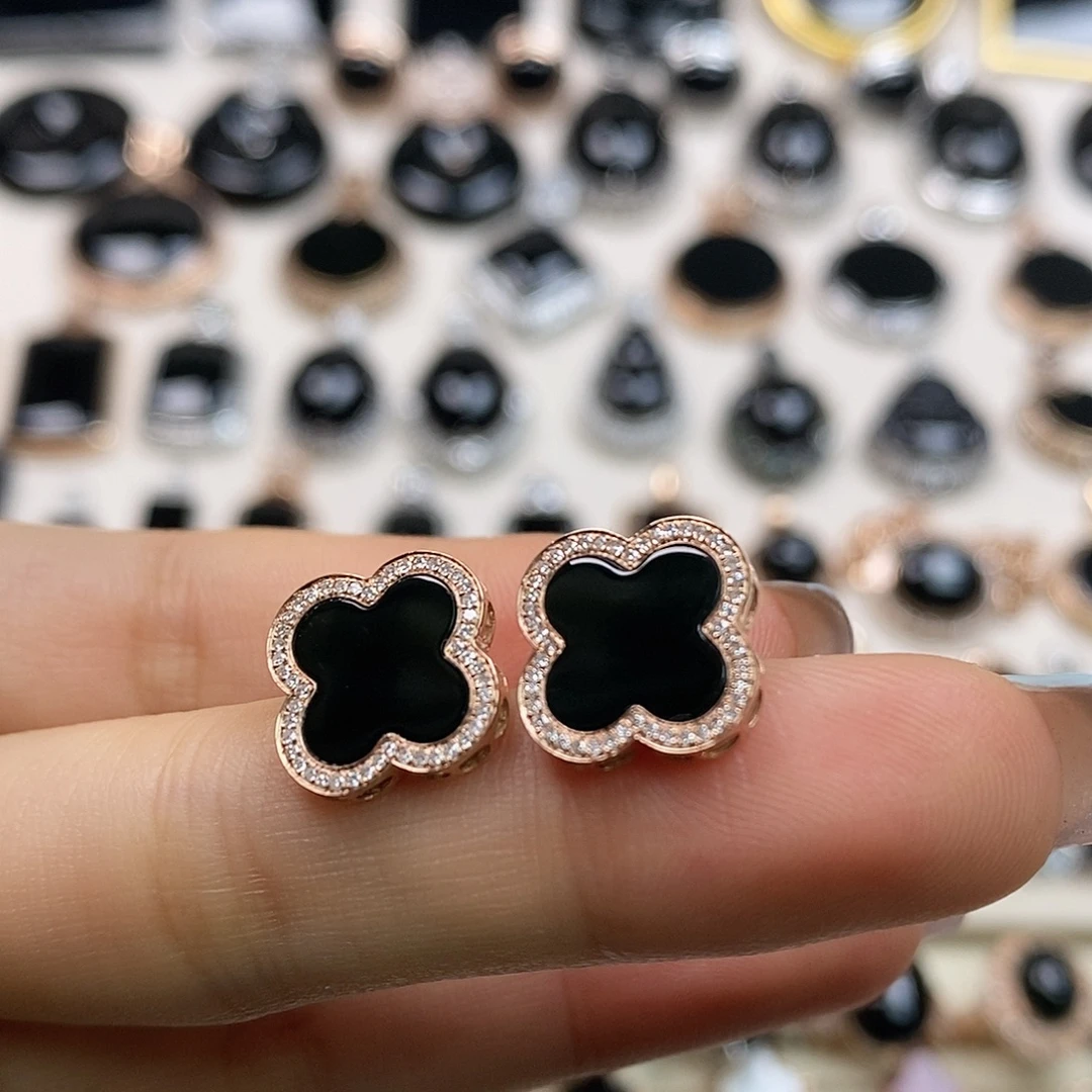 翡翠18K金镶嵌耳饰