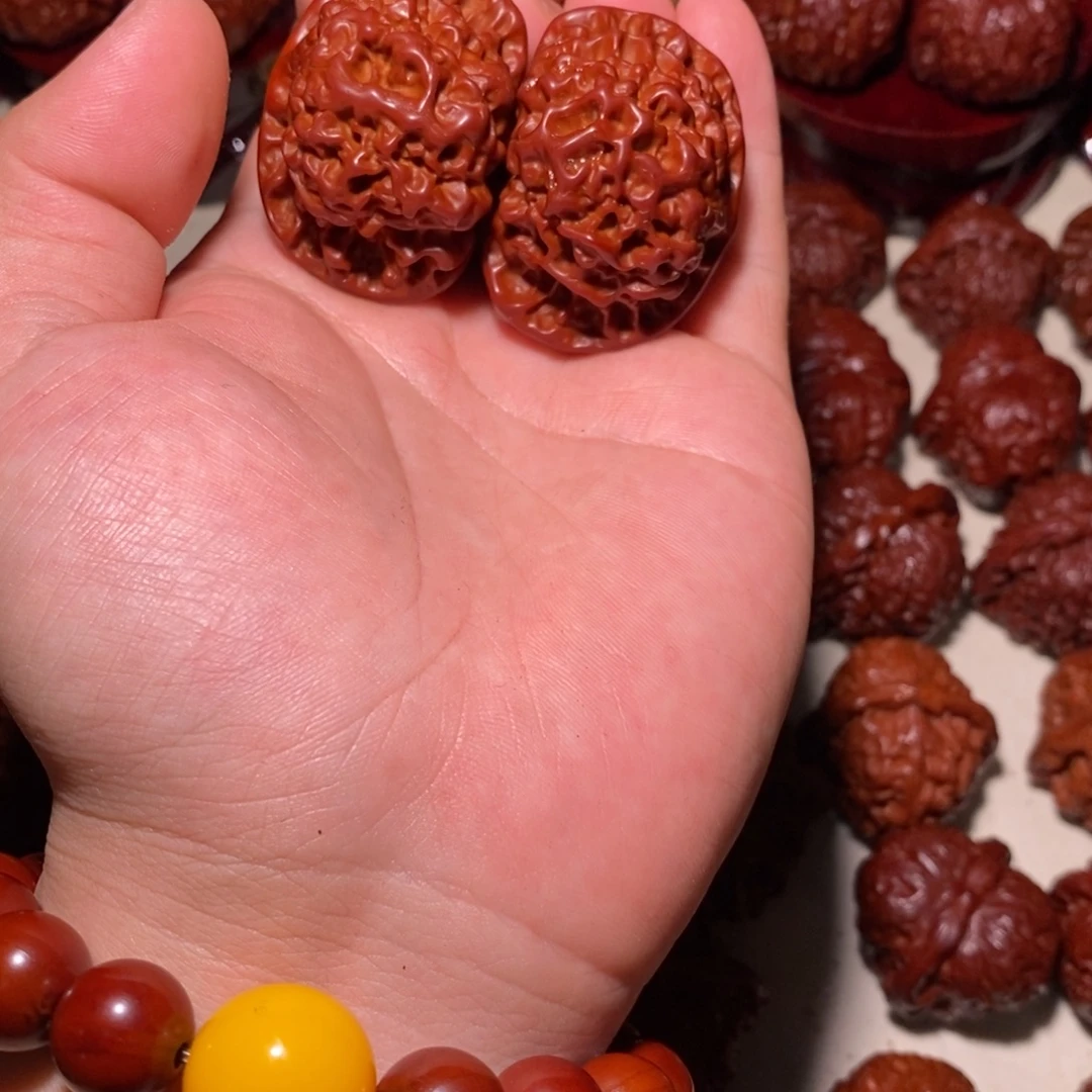 云****桃核吊坠官帽官帽