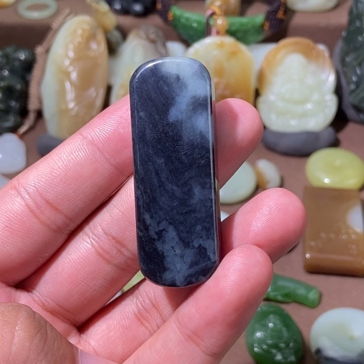 未镶嵌和田玉把件