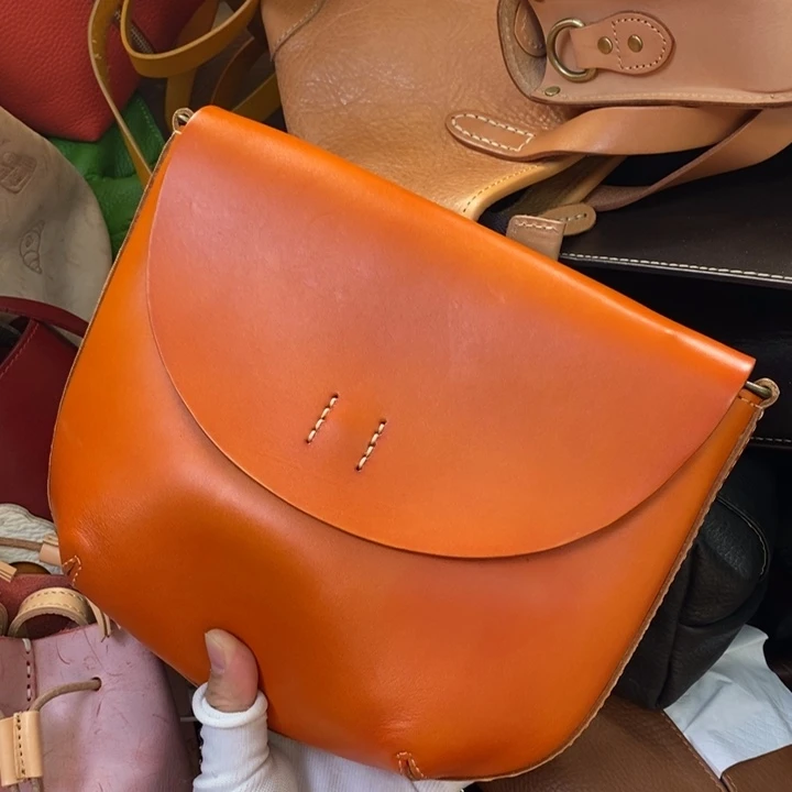 头层牛皮瑕疵单肩包宽24厘米