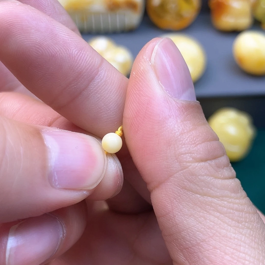 琥珀裸石未镶嵌l*蜜蜡