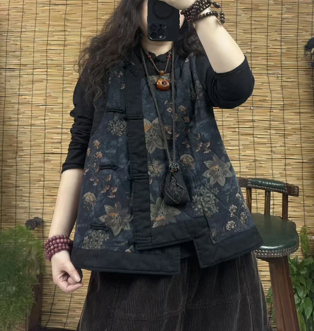 8360加棉复古盘扣花马甲（长60左右，90-160斤）