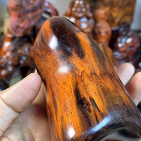 木大***蝈大红酸枝手把件