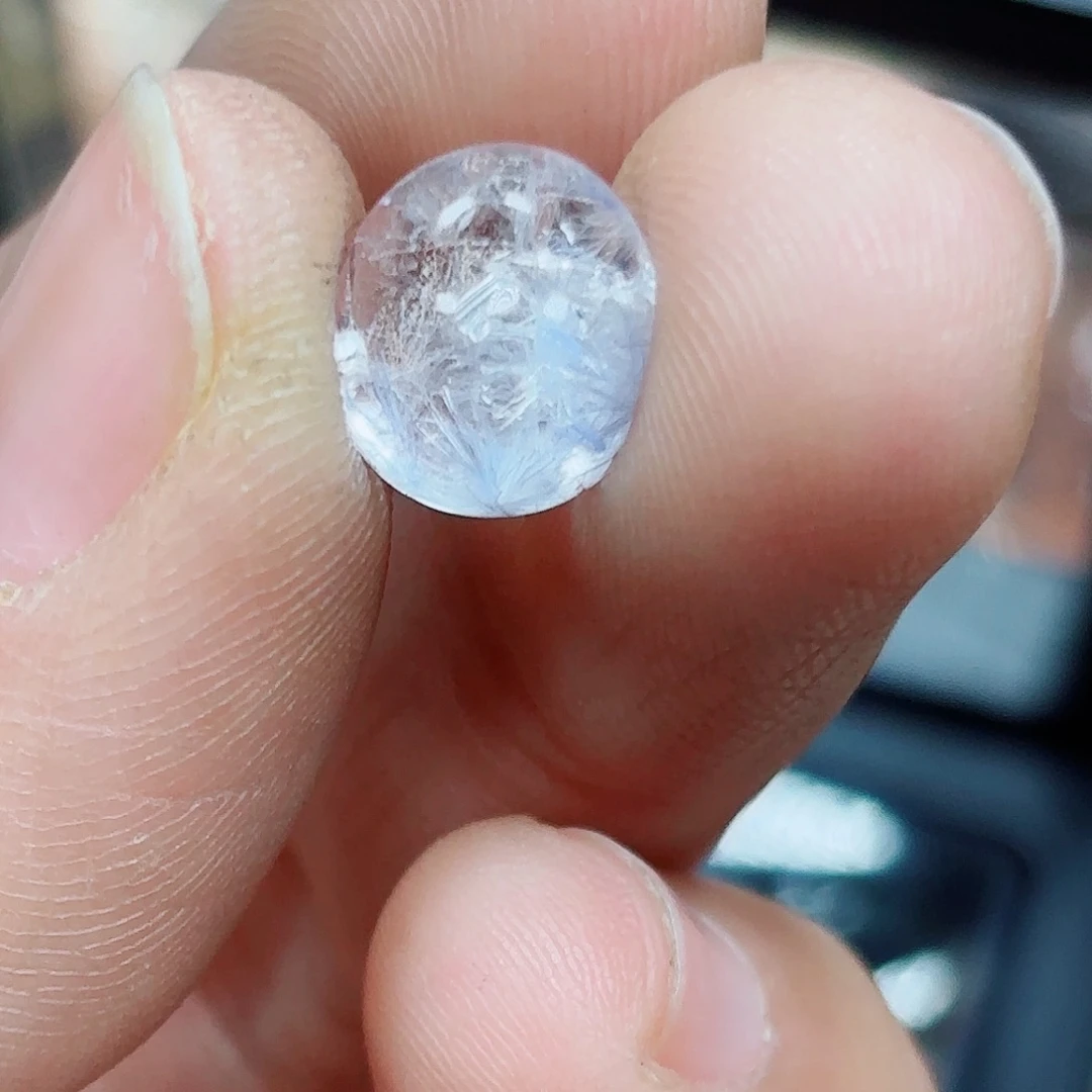 饼***我水晶未镶嵌颈饰水晶