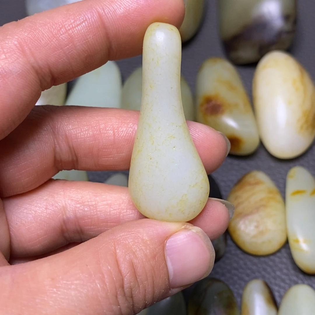 和田玉（糖玉）未镶嵌挂件