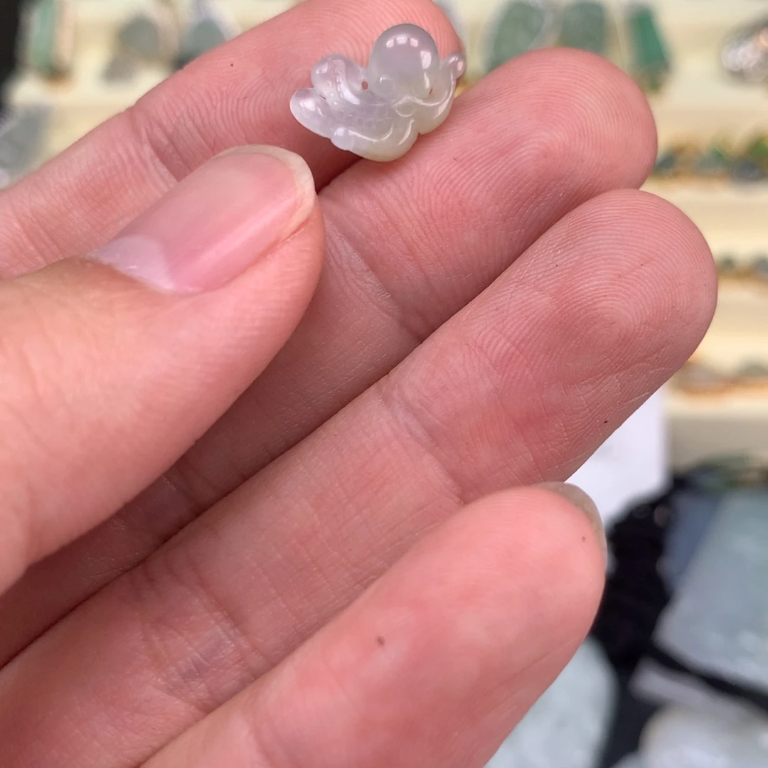 翡翠未镶嵌颈饰福利