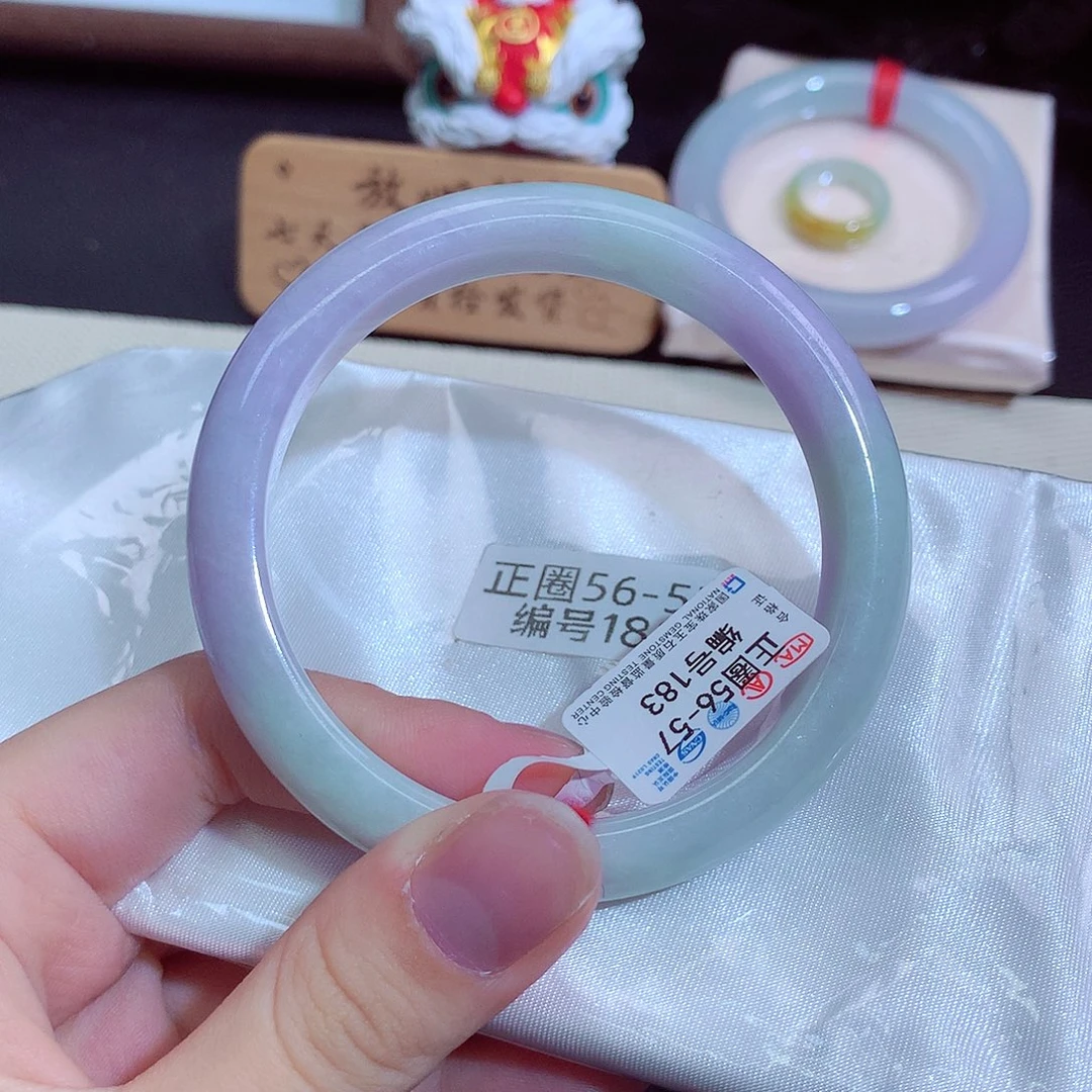 翡翠未镶嵌手镯183