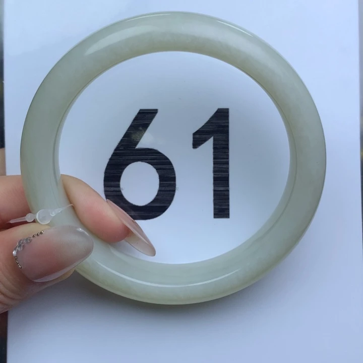 未镶嵌手镯和田玉30