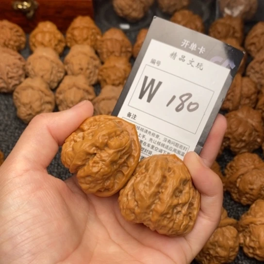 吊坠桃核我是第一百39