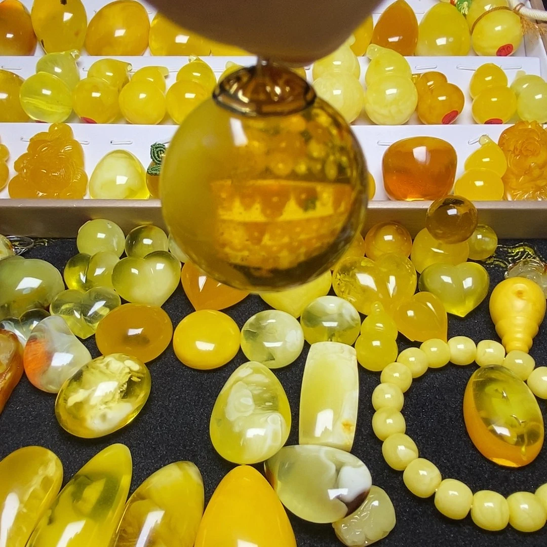 琥珀未镶嵌珠宝奇石