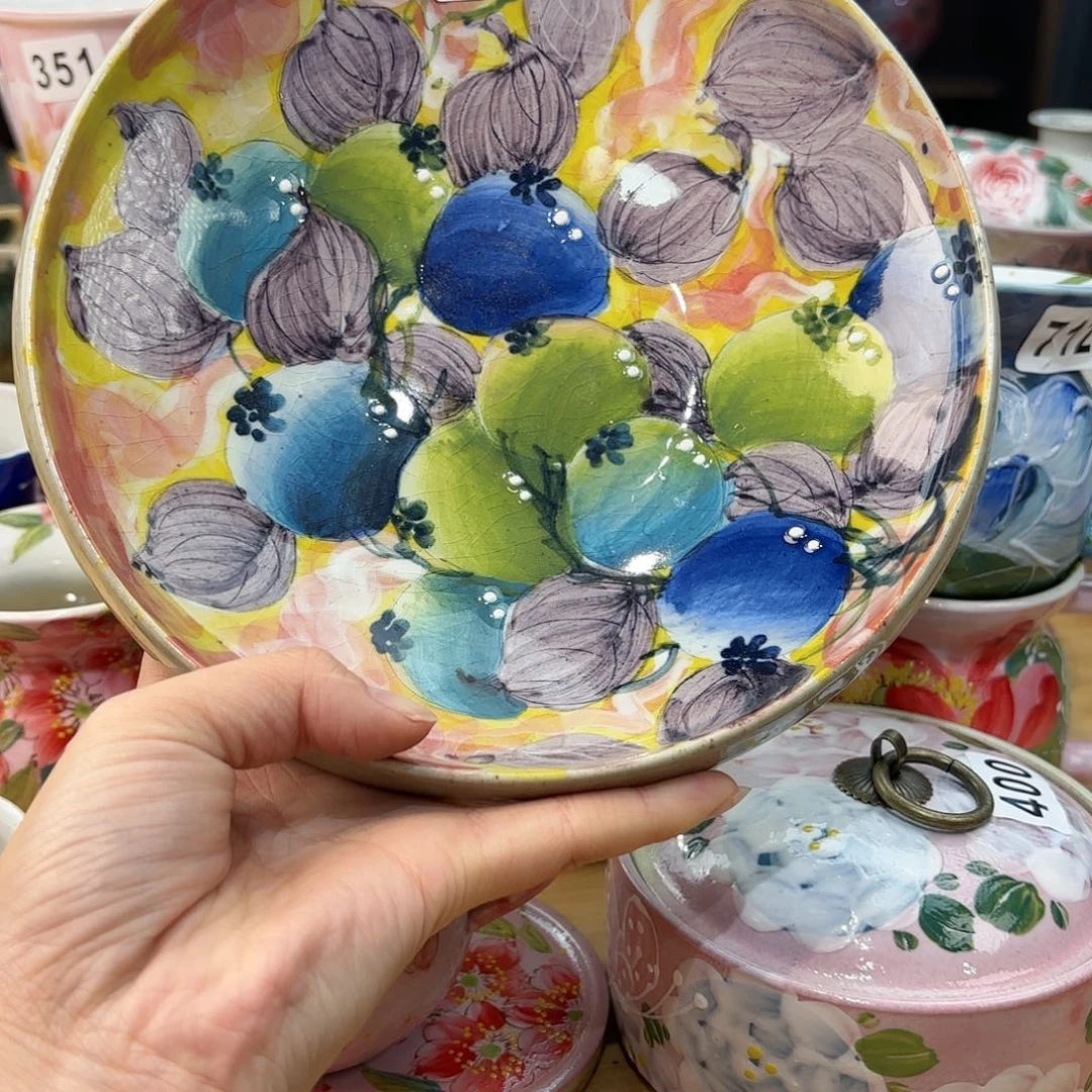 瓷片兔兔盖茨。兔兔好
