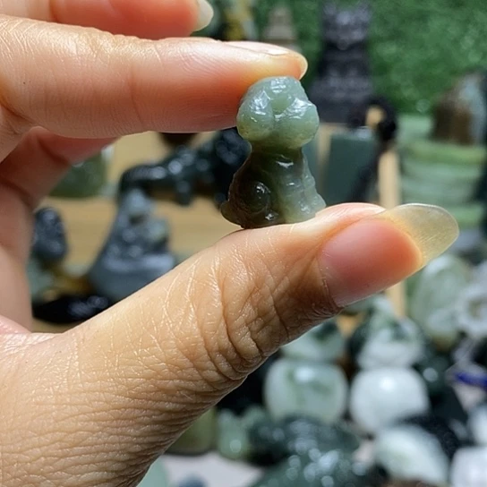 未镶嵌和田玉（糖玉）珠宝半成品