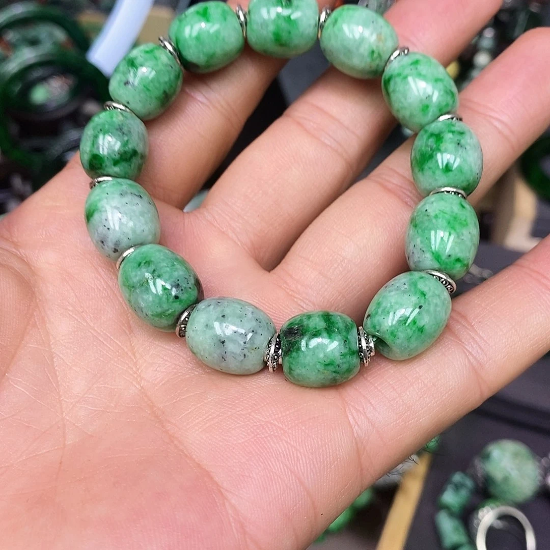 未镶嵌手链翡翠漂亮美眉