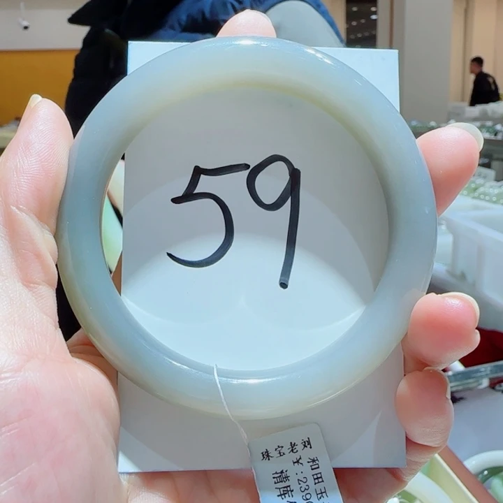 和田玉未镶嵌手镯611