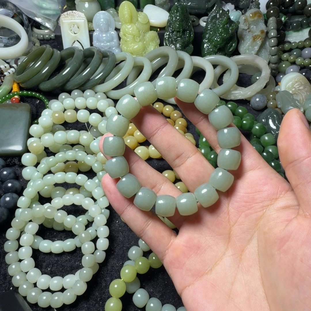 和田玉未镶嵌手串