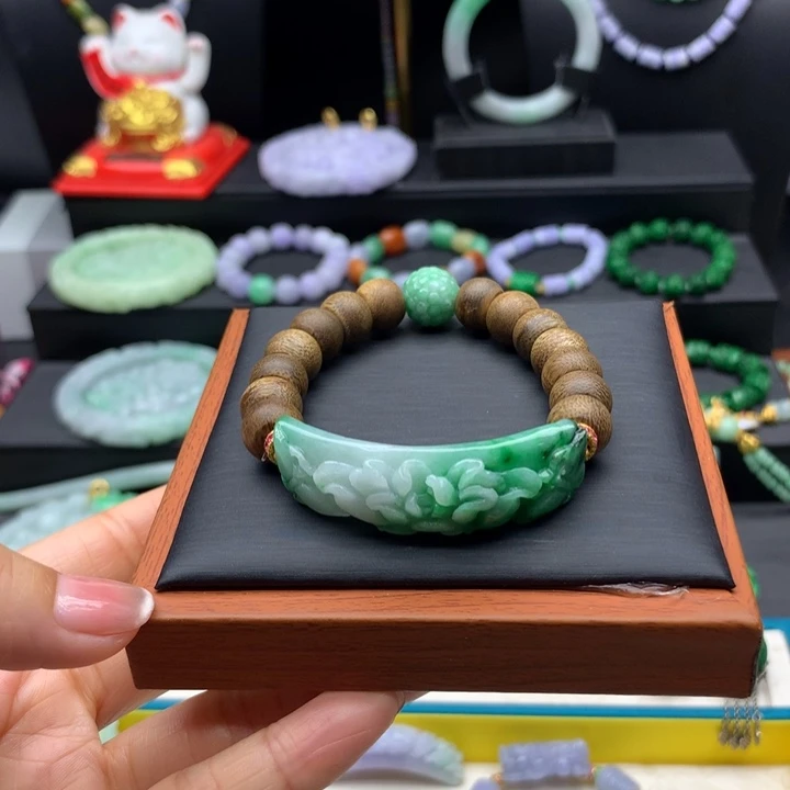 未镶嵌手链翡翠翡翠手牌