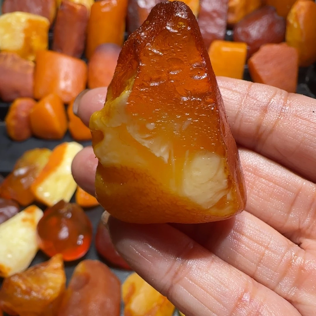 定制琥珀未镶嵌蝴*花专属定制