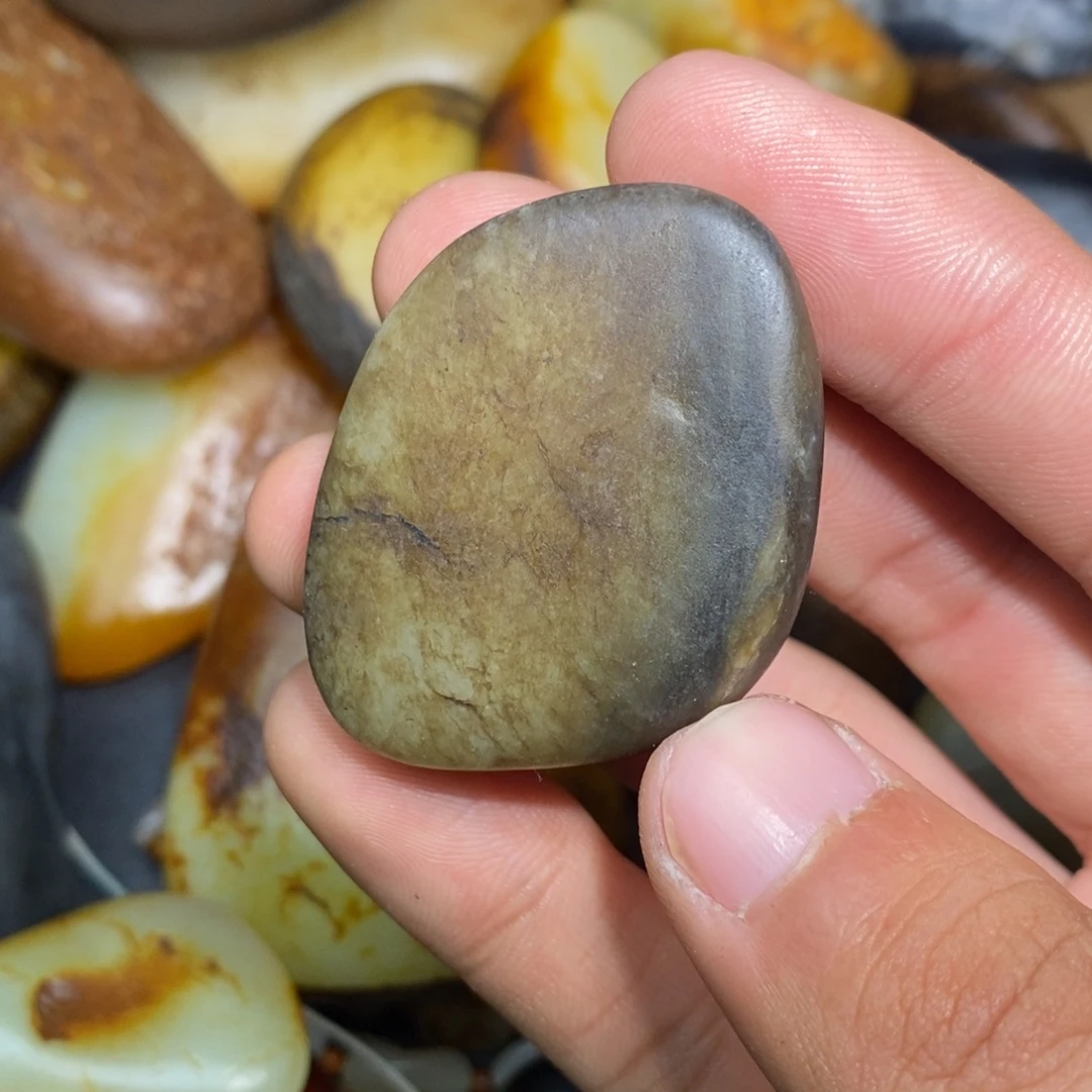 和田玉未镶嵌珠宝奇石