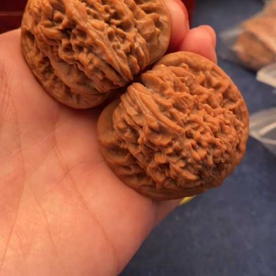 【闪购商品】吊坠文玩核桃若**梦山地楼