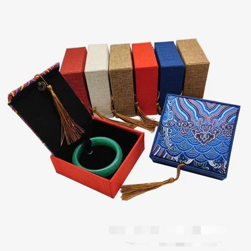 首饰盒/箱 刺绣礼品盒（刺绣图片随机发）