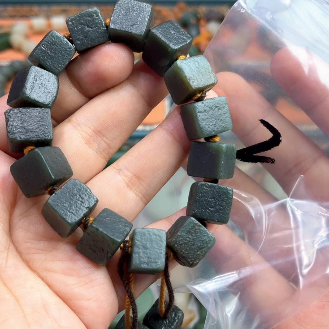 和田玉未镶嵌颈饰想**活