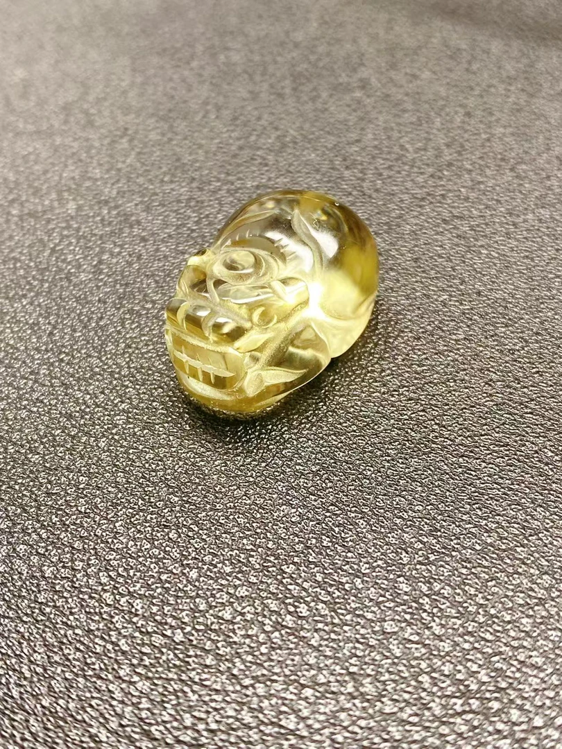 天然透体黄水晶貔貅