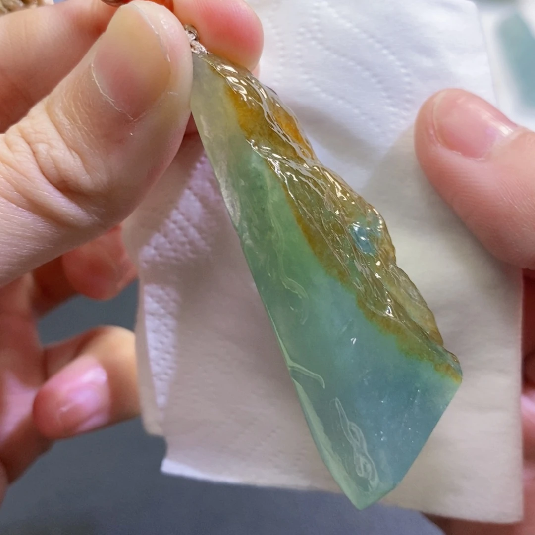 【闪购商品】翡翠吊坠(不含链)未镶嵌696