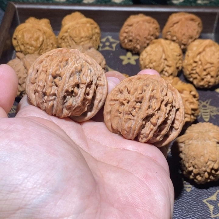 文玩核桃把件44汉高楼