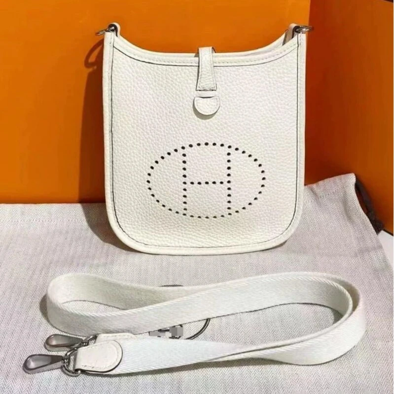 【万达撤柜】高端奢侈品严选伊芙琳水桶包真皮女包单肩斜挎镂空适用