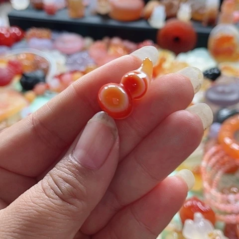 玛瑙/玉髓颈饰未镶嵌徒****梅