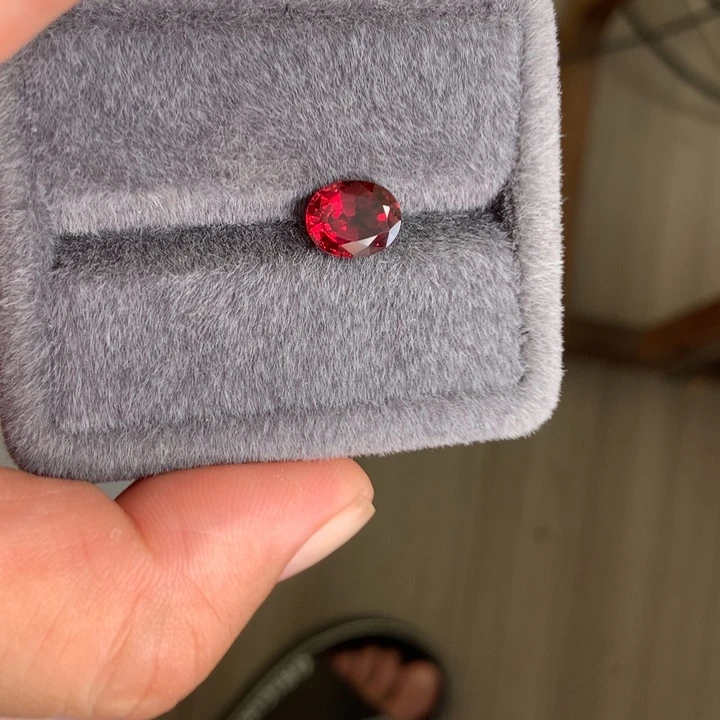 石榴石裸石未镶嵌道*寺裸石3.65克拉