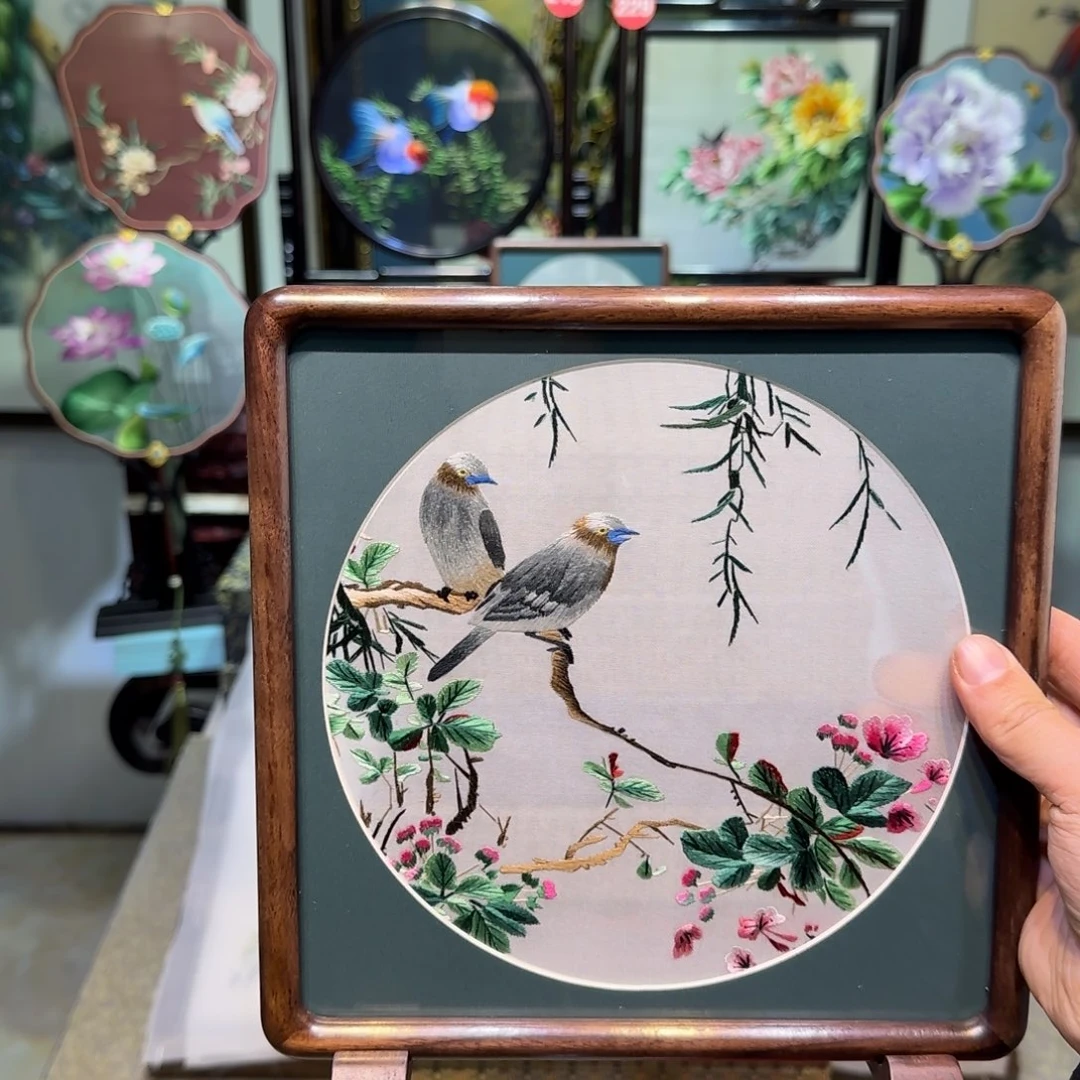 刺绣刺绣工艺精湛