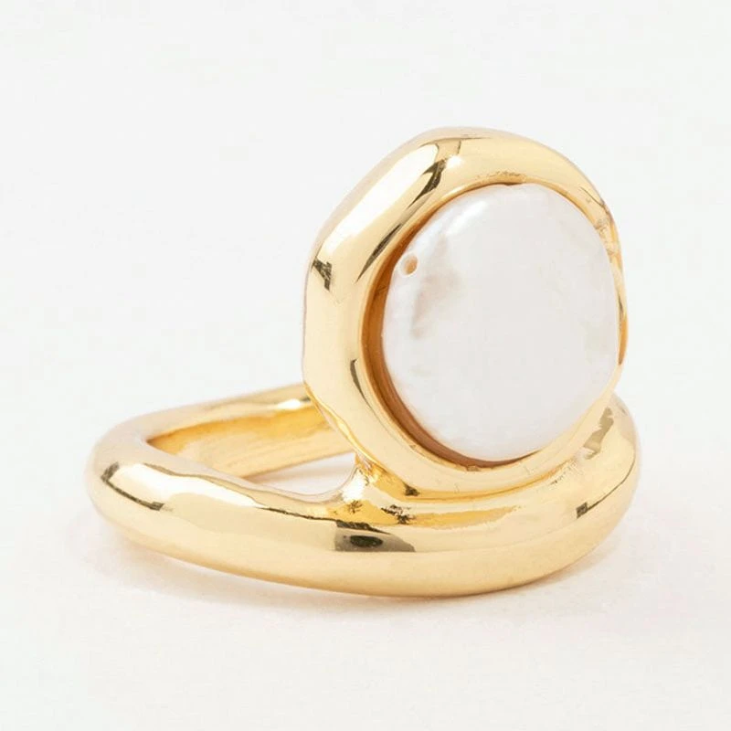 合金仿珍珠戒指 金色盾牌设计仿珍珠戒指设计创意复古宫廷指环