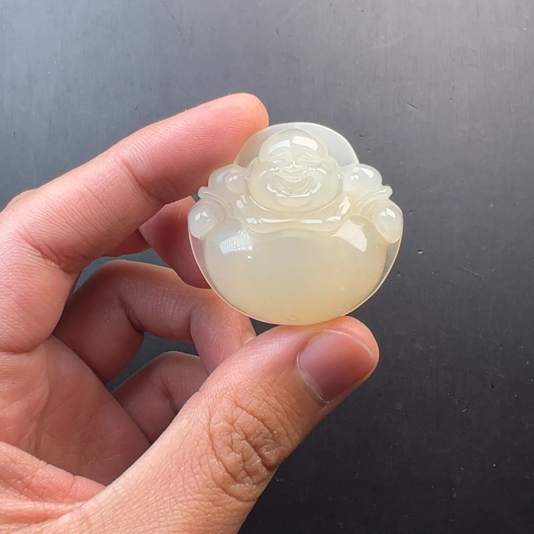 石英质玉（黄龙玉）未镶嵌颈饰