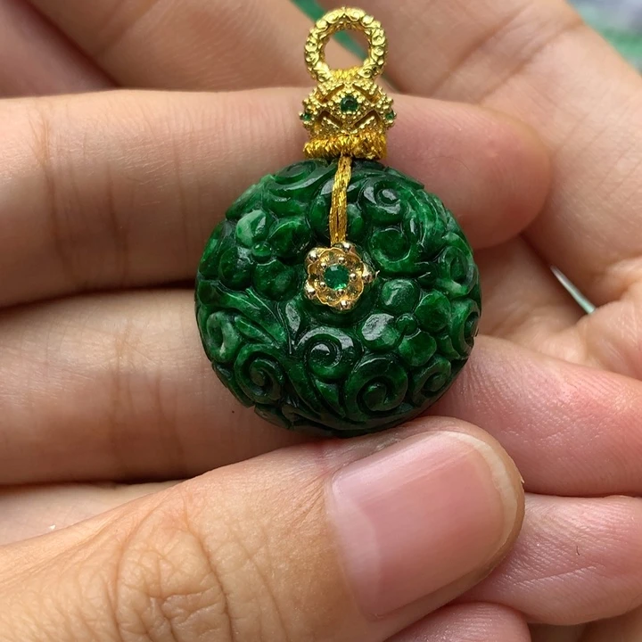 颈饰未镶嵌翡翠翡翠