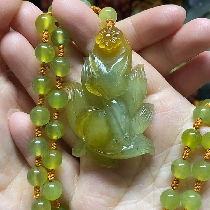 岫玉未镶嵌吊坠(赠链)