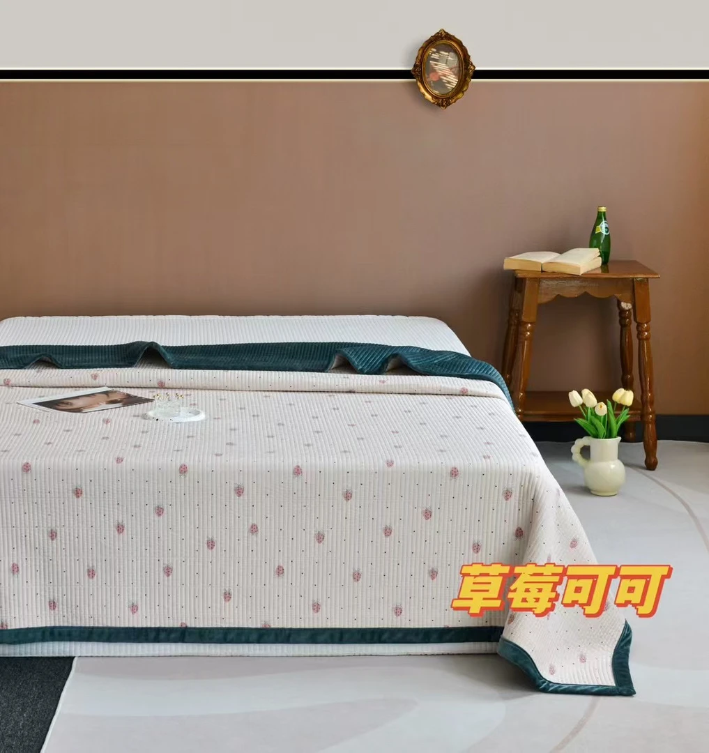 慕雅斯单品床盖200×230～草莓可可D010