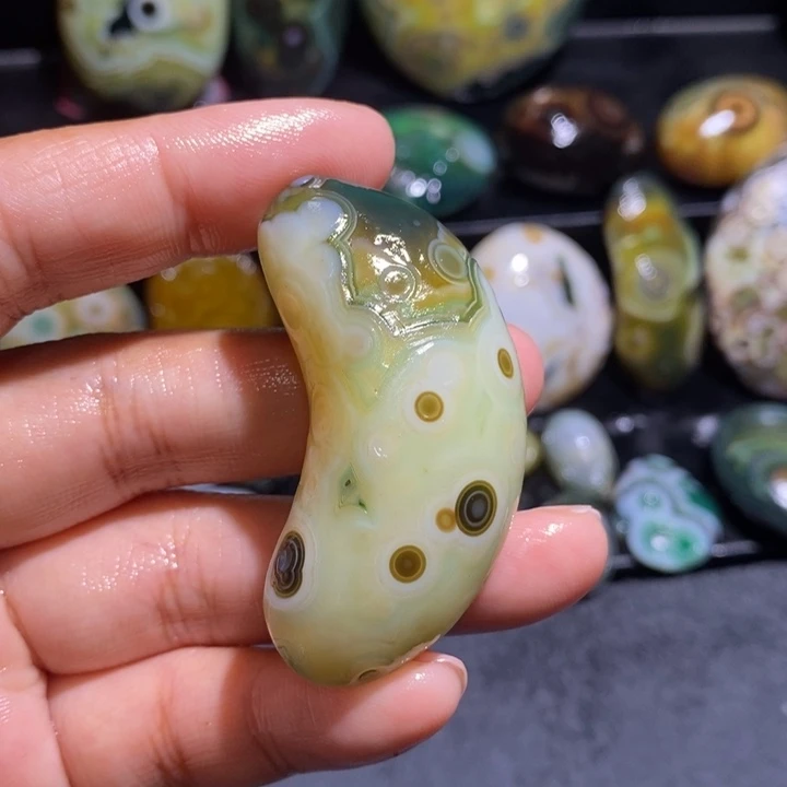未镶嵌玛瑙/玉髓珠宝奇石