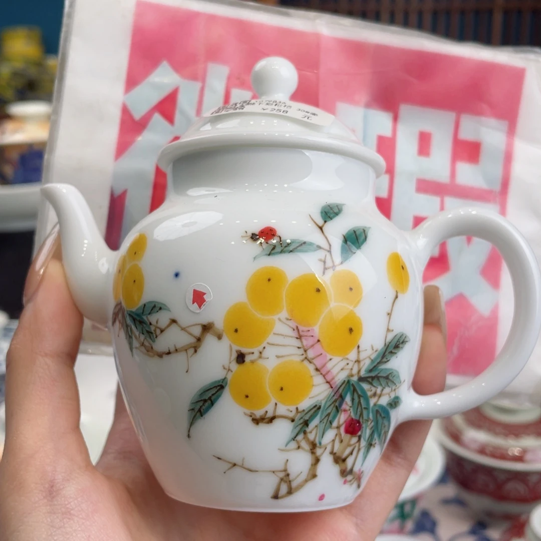 景德镇的陶瓷的时候