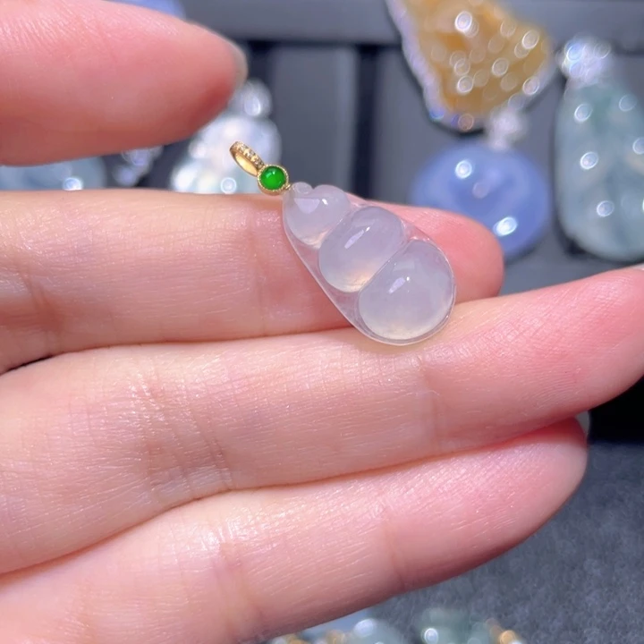 颈饰18K金镶嵌翡翠翡翠