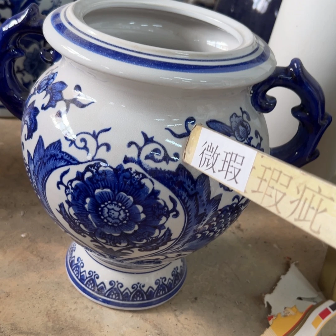 微瑕青花瓷器值得厚爱