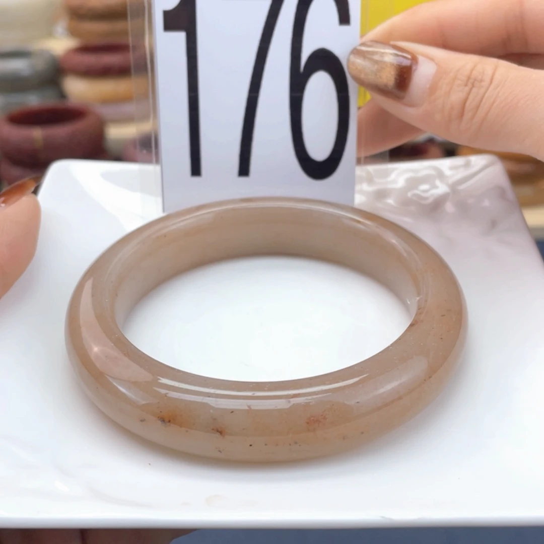 【闪购商品】石英质玉手镯未镶嵌