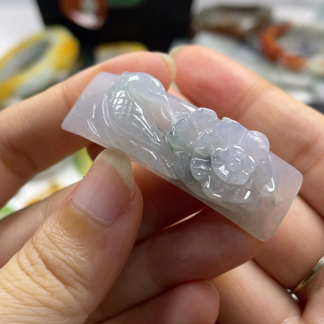 翡翠未镶嵌项圈韩**3牌子