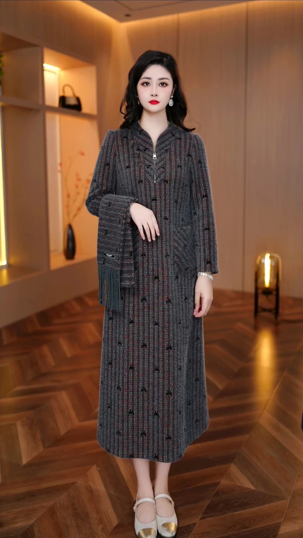 2025秋冬新款貂绒加厚连衣裙大码女装时尚加肥加大遮肉显瘦裙子
