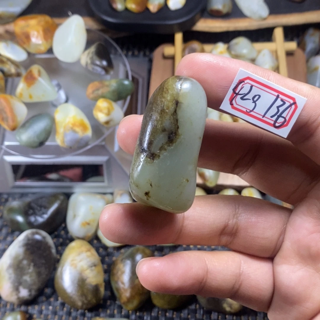 和田玉（糖玉）未镶嵌挂件