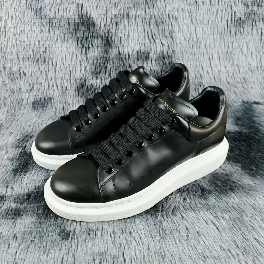 95新 Alexander McQueen/亚历山大·麦昆 经典黑白板鞋41码 无盒