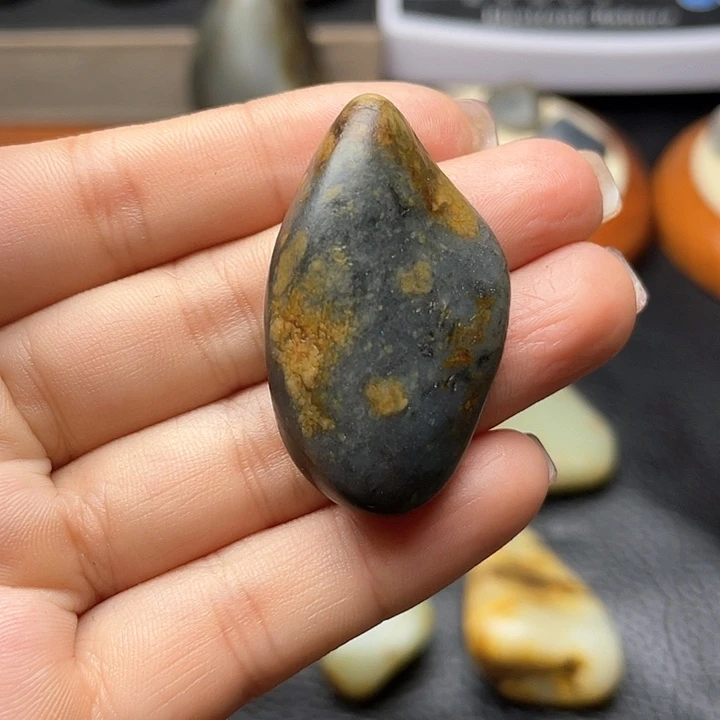 和田玉颈饰未镶嵌26